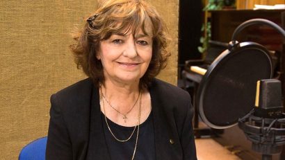 Stai sigur pe net | Poeta Ana Blandiana: „Rețelele sociale s-au transformat în ceva toxic, incontrolabil și manipulabil”
