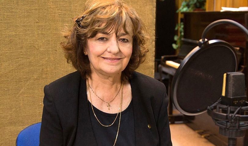 Stai sigur pe net | Poeta Ana Blandiana: „Rețelele sociale s-au transformat în ceva toxic, incontrolabil și manipulabil”