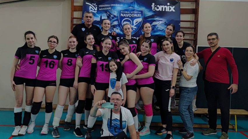 Tinerele voleibaliste de la CS Năvodari au câștigat turneul de la Slatina