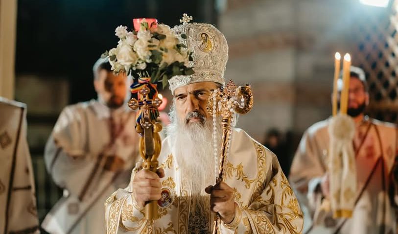 Arhiepiscopul Tomisului, ÎPS Teodosie: „Lumina lui Hristos este bucurie, pace, dragoste, iertare”