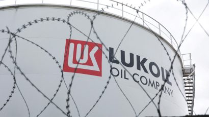 România primeşte derogare de la SUA pentru repornirea rafinăriei Petrotel Lukoil