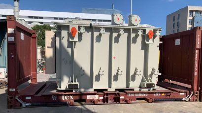 Au sosit noile transformatoare de putere destinate modernizării sistemului de electrificare feroviară din stația CF Fetești