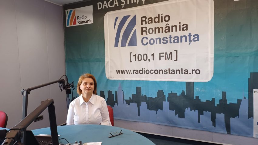 Dialoguri la zi: Dr. Ruxandra Delcă, medic specialist în sănătate publică – riscurile automedicației abuzive