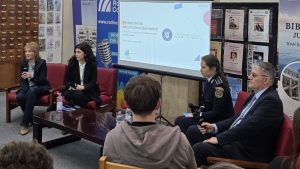 Stai sigur pe net | Peste 50 de liceeni au participat la dezbaterea interactivă despre siguranța în mediul online, organizată de Radio Constanța