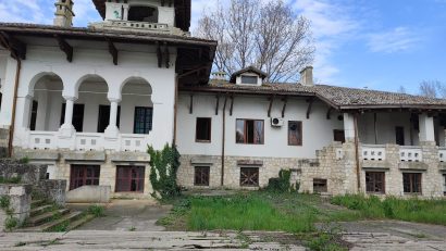 FOTO | Vila Regală din Mamaia, la un pas de prăbușire
