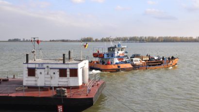 Transportul cu bacul între Tulcea și Galați, redus semnificativ din 15 aprilie