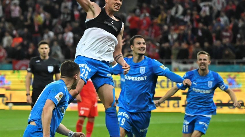 Universitatea Craiova va juca finala Cupei României