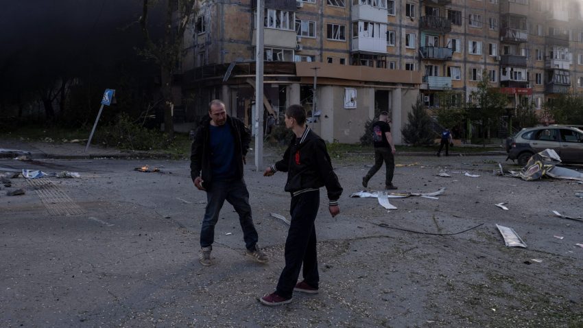 Rusia lovește Ucraina în plin armistițiu anunțat unilateral de Kiev