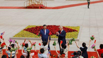 Xi îl întâmpină pe Trump cu fast deosebit, pe fondul unor tensiuni multiple