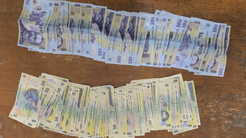 MAMAIA: Un bărbat care avea asupra lui substanțe interzise ar fi încercat să dea mită jandarmilor