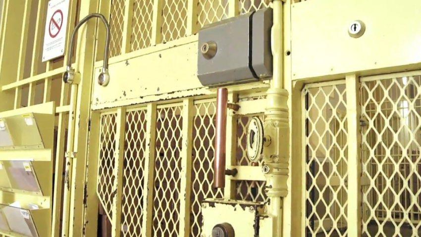 TULCEA: Tânăr arestat preventiv pentru săvârşirea infracţiunii de viol asupra unui minor