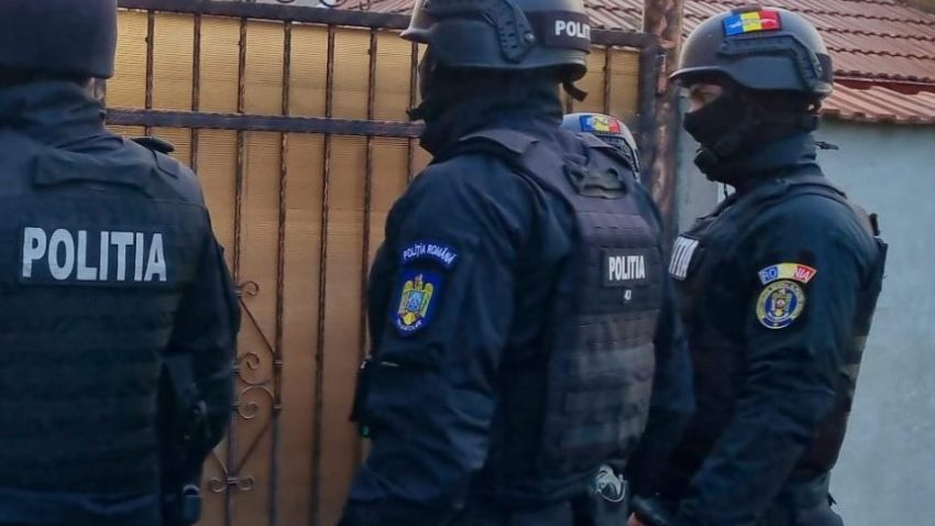 MEDGIDIA: Tânăr reținut după ce ar fi înșelat o firmă și mai multe persoane folosindu-se de o identitate falsă