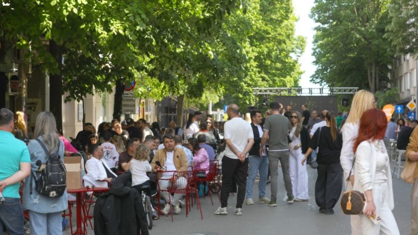 CONSTANȚA: O porțiune din bulevardul Tomis devine din nou pietonală