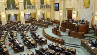 Parlamentul a adoptat noua Lege a integrității cu „amendamentul Fritz”