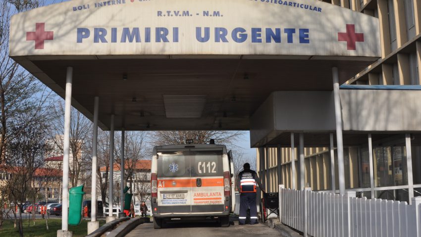 MANGALIA: Pe lângă pacienți, Urgența Spitalului Municipal are și… muște