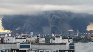 Ucraina atacă din nou o rafinărie din Moscova