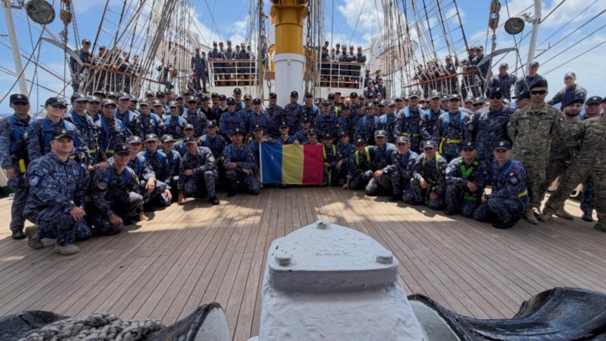 Nava-Școală „Mircea” a încheiat traversarea Atlanticului și își continuă marșul de instrucție spre SUA