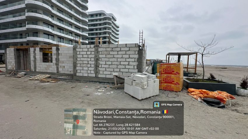 NĂVODARI: Țeava îngropată pe plajă provenea de la o construcție ridicată ilegal