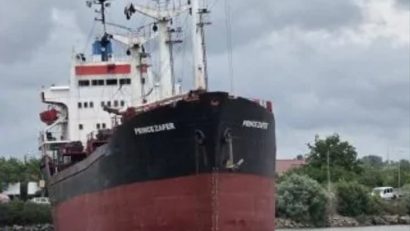 TULCEA: O navă maritimă a lovit pontonul de acostare de la Tudor Vladimirescu