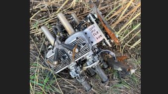 FOTO – Județul TULCEA: Fragmente de dronă descoperite în zona localității Rachelu. Resturile aveau încărcătură explozivă