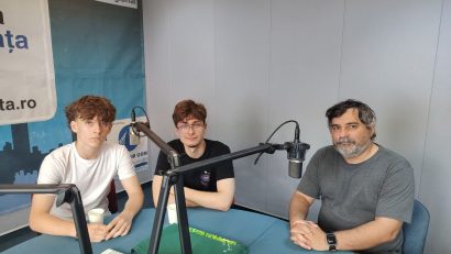Dialoguri la Zi: #staisigurpenet – inginerul informatician Victor Seorici alături de elevii David Gheorghică Istrate și Matei Deliu