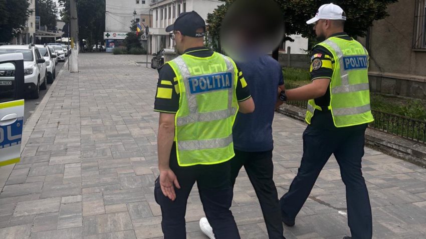 MEDGIDIA: Bărbat reținut, după ce a condus beat și fără permis un vehicul neînmatriculat