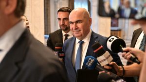 Bolojan anunță că își depune la Congres candidatura pentru un nou mandat de președinte al PNL