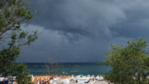 Dobrogea, sub COD GALBEN de averse și vijelii
