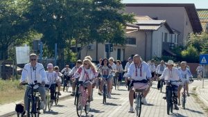 Peste 70 de persoane au luat parte la prima ediție „Sulina în Ie – Paradă Eco pe două roți”