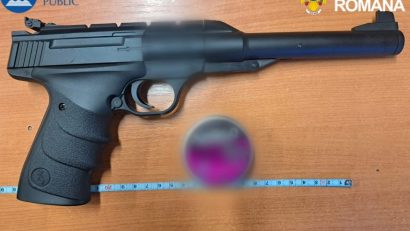 TULCEA: Mandat de percheziție – armă confiscată de un bărbat de 42 de ani