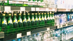 AUDIO | Aditivii alimentari sunt prezenți în apa aromatizată sau în tabletele împotriva durerii de gât
