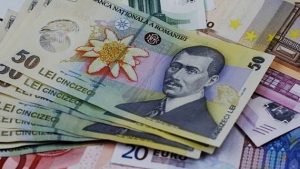 Leul s-a depreciat, joi, în raport cu principalele valute