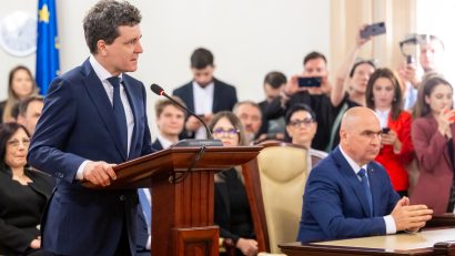 Sesizarea CCR privind desemnarea lui Adrian Veştea ca premier va fi discutată în şedinţa PNL