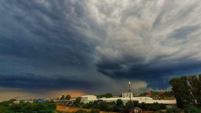 Dobrogea, sub COD GALBEN de averse torențiale și furtună