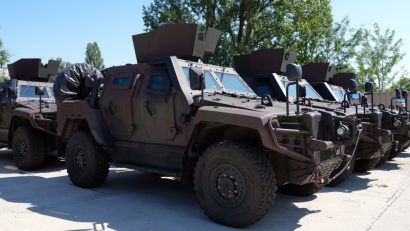 FOTO | Primele vehicule blindate COBRA II fabricate în România au fost recepționate de MApN
