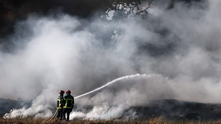 Incendii scăpate de sub control în Franța și Spania: peste 160.000 de persoane evacuate