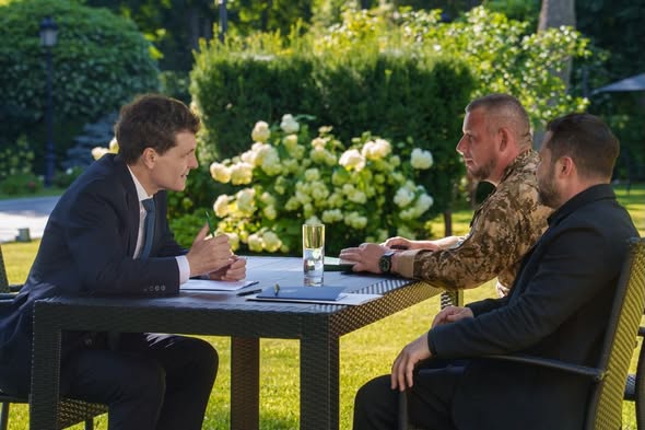 Avertizarea timpurie în cazul incidentelor cu drone, discutată de Nicuşor Dan cu Volodimir Zelenski