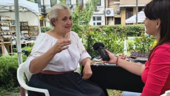 Meșterul dobrogean Epșen Memet confecționează de mai bine de zece ani podoabe tradiționale românești și tătărești