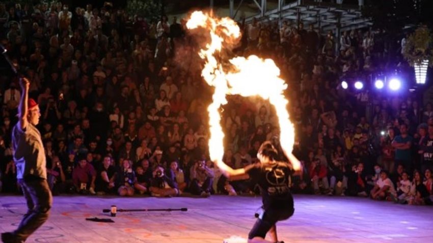 SEAS 2026 aduce spectacolul în stradă: Mamaia și Constanța devin scena verii pentru artiști, turiști și întreaga comunitate