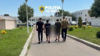 CONSTANȚA: Doi tineri, reținuți după ce ar fi furat piese de vagoane de tren