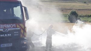 Pompierii ISU „Delta” Tulcea, solicitați să stingă 4 incendii în județ