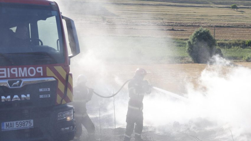 Pompierii ISU „Delta” Tulcea, solicitați să stingă 4 incendii în județ