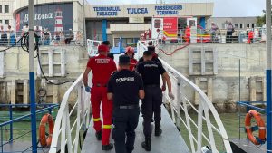 TULCEA: Victimele incendiului de pe petrolierul liberian, transportate la Spitalul Județean
