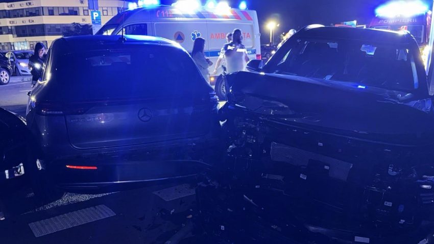 CONSTANȚA: Accident rutier la Poarta 1 cu trei mașini implicate și o persoană rănită