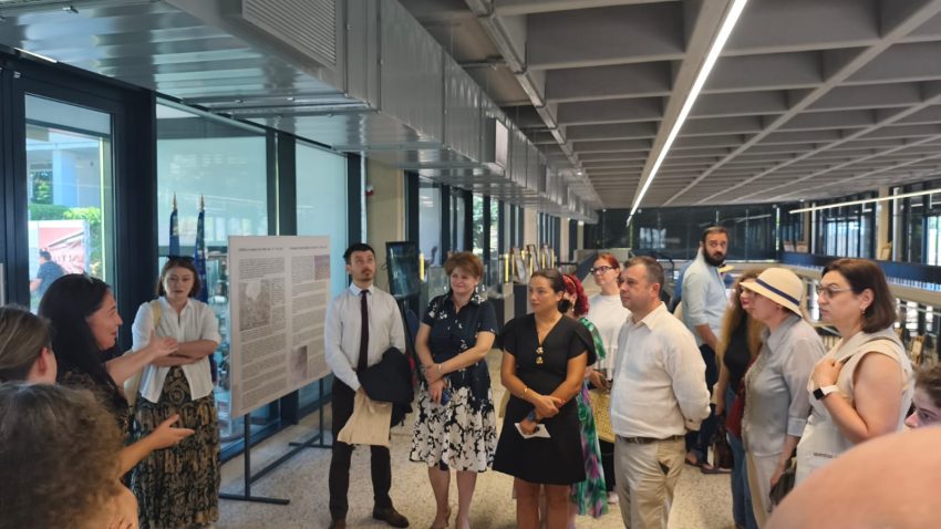 AUDIO | Noutățile de la Edificiul Roman cu Mozaic din Constanța: expoziție permanentă reorganizată, ghid ilustrat biling și un avatar inteligent – Synfeonul Flavius