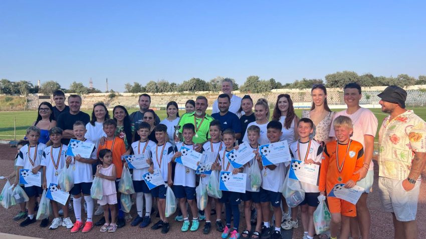 Echipa de fotbal juniori E de la CS Năvodari a încheiat un sezon remarcabil