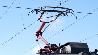 CFR S.A. avertizează asupra pericolului apropierii de instalațiile electrice feroviare, după un incident grav produs pe raza SRCF Constanța