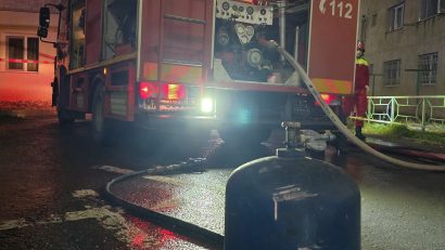 CONSTANȚA: Explozie neurmată de incendiu într-un apartament. 3 copii și 2 adulți au ajuns la spital