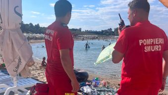 EFORIE NORD: Persoană scoasă din mare de salvamari