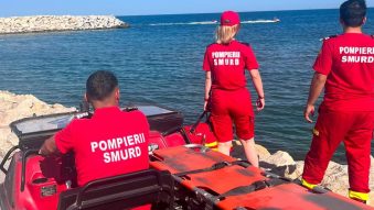 Pompieri din 19 județe și municipiul București, detașați pe litoral în sezonul estival